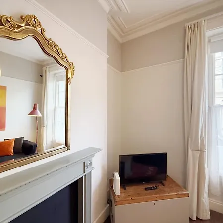 Gorgeous Flat In Heart Of Clifton Διαμέρισμα