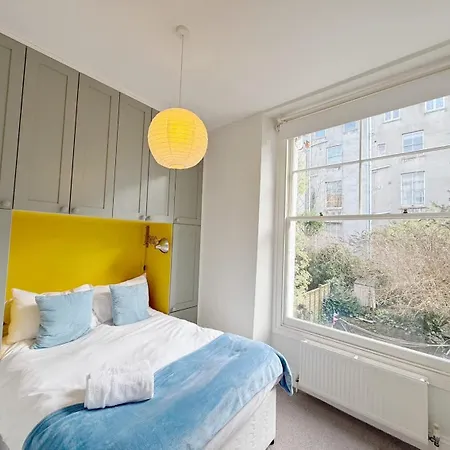 Gorgeous Flat In Heart Of Clifton